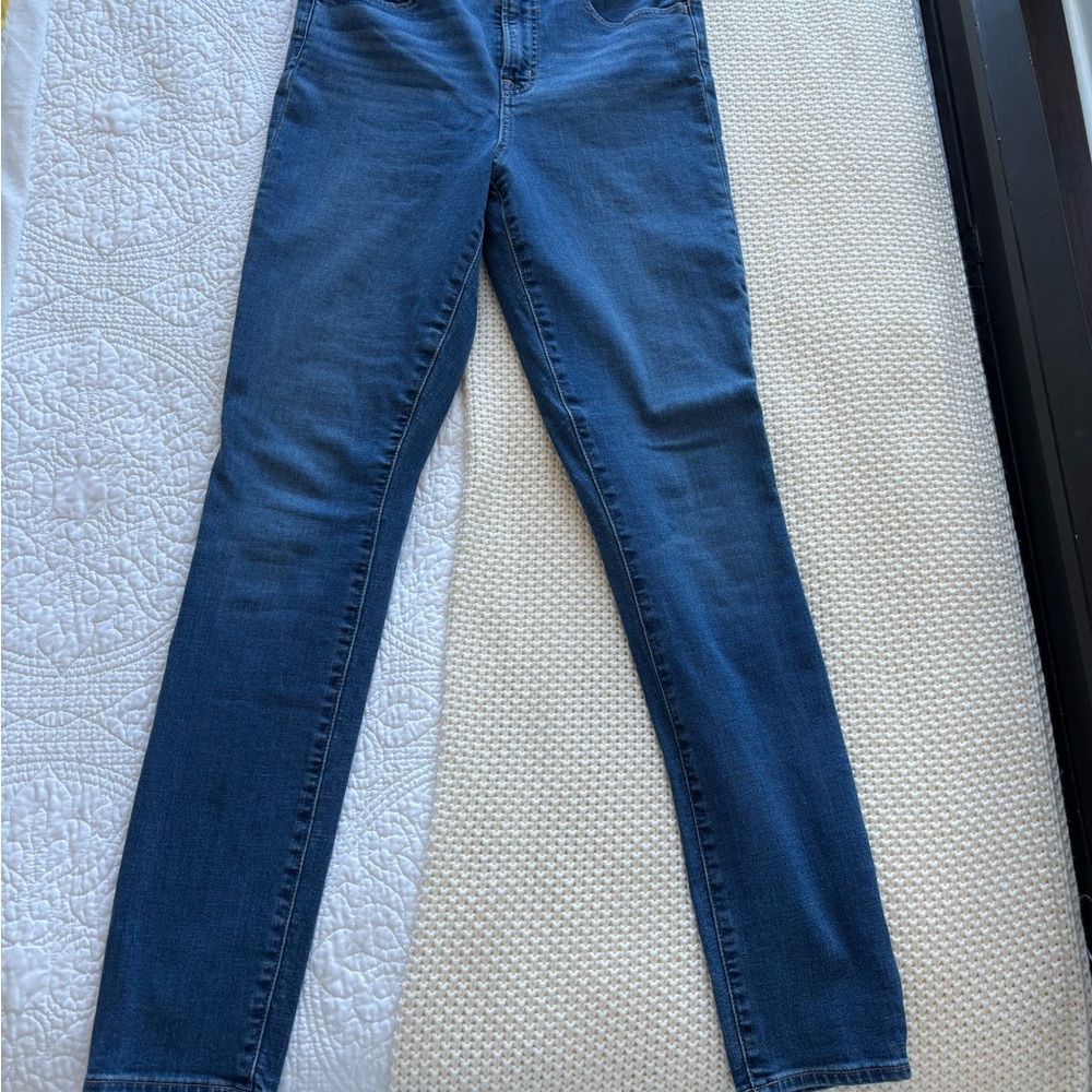 GAP Blue Skinny Jeans Timeless Style